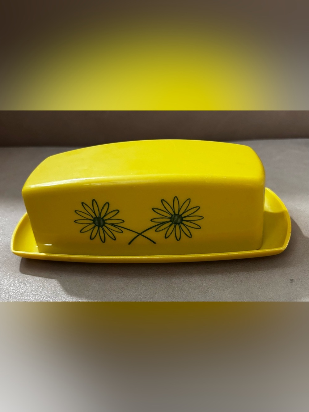 Vintage 1970’s Butter Dish Yellow Plastic Daisies